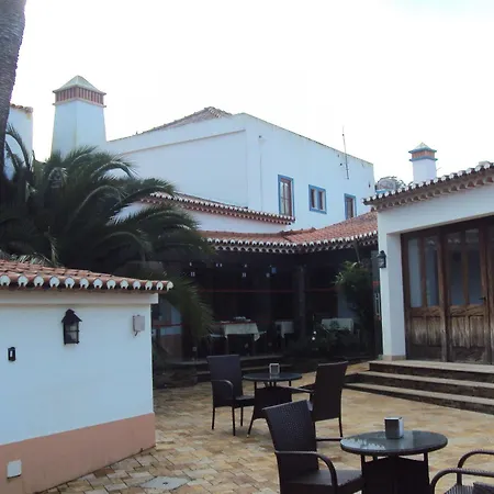 Bed and breakfast Casa Antiga 3*